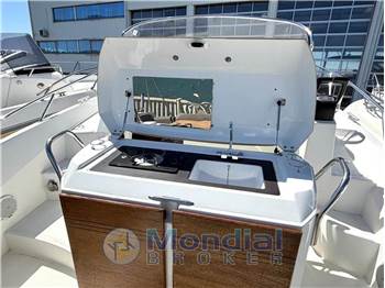 Beneteau FLYER 850 SUN DECK