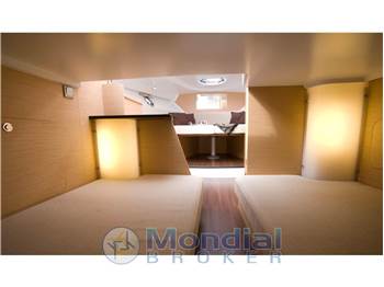 Beneteau FLYER 850 SUN DECK