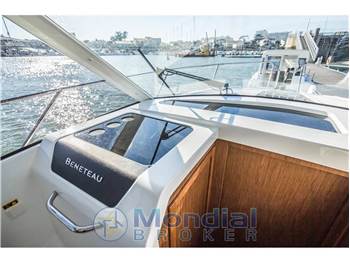 Beneteau Antares 9 OB