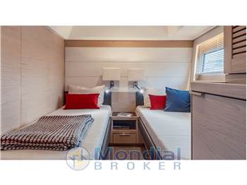 Beneteau Grand Trawler 62