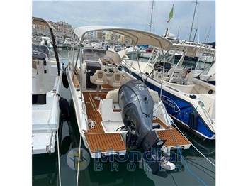 Sessa Marine KEY LARGO 26