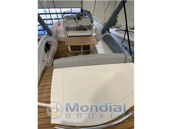 Sessa Marine KEY LARGO 27 INBOARD