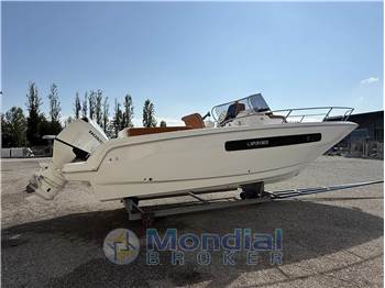 Invictus Capoforte CX270