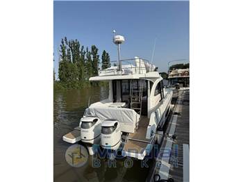Beneteau Antares 11 OB Fly
