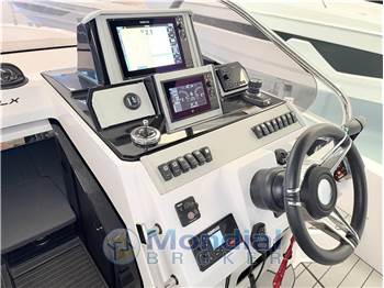 Ranieri International Next 330 LX