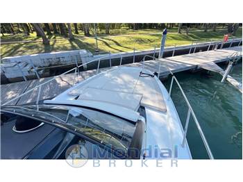 Quicksilver Active 875 sundeck