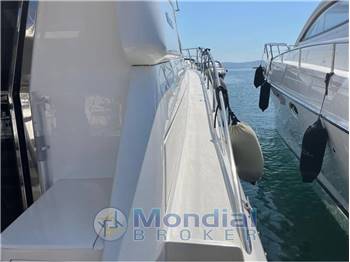 Uniesse marine 52 fly
