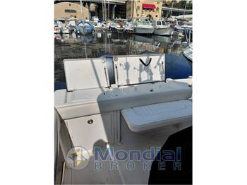 Robalo r260