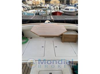 Cayman Yachts Cayman 30 fly