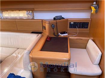 JEANNEAU 53