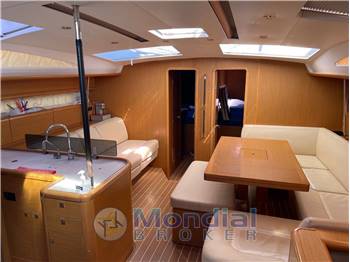 JEANNEAU 53