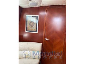 CHRIS CRAFT ROAMER 43