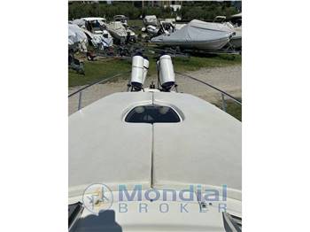 Sea Ray 255 Sundancer