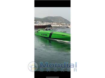 SCARAB 40