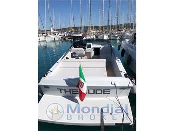 Magnum Marine 40
