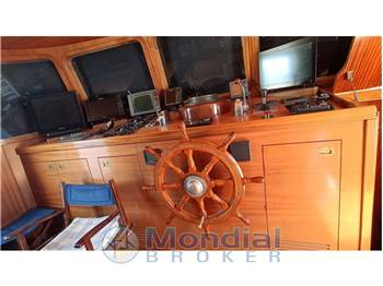 Secni Camper & Nicolsons Designs Navetta