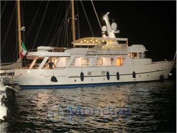 Secni Camper & Nicolsons Designs Navetta