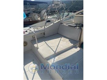 Bertram 28 Moppie