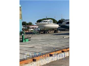 Bertram Yacht 28 Moppie