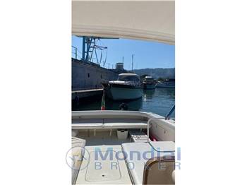 Bertram Yacht 28 Moppie