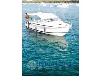 Bertram Yacht 28 Moppie