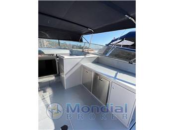 Magnum  Marine 63