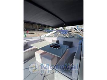 Magnum  Marine 63
