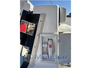 Tiara Yachts 2900 Coronet