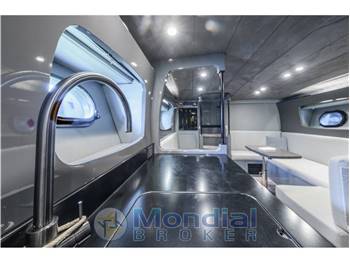 Magnum Marine 44