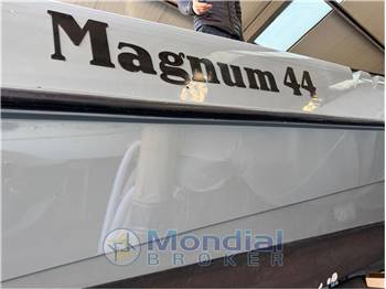 Magnum Marine 44