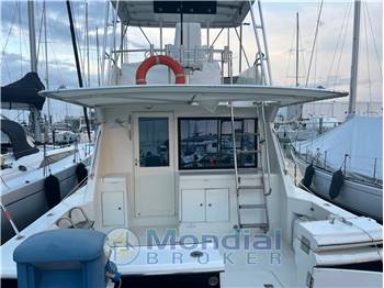 Hatteras 39