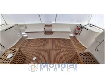 Ferretti 460