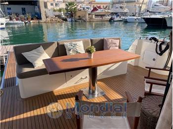 Cantieri Estensi Maine 530