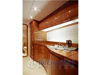 Pershing 46