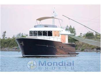 Cantieri Estensi Maine 530