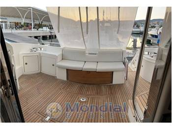 Azimut 43 Fly