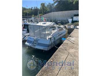 Pershing 33