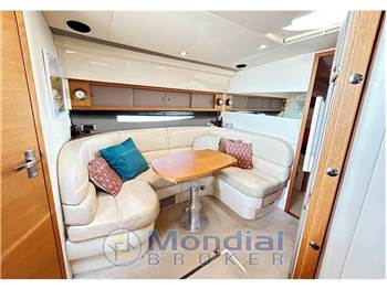 FAIRLINE TARGA 38 OPEN