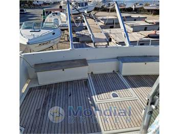 FERRETTI ALTURA 36 FLY