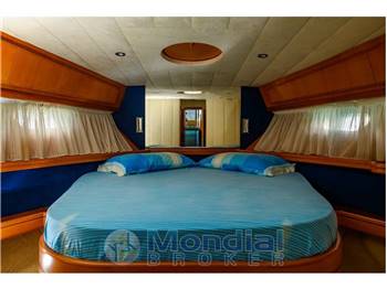 RAFFAELLI COSTRUZIONI NAUTICHE OURAGAN 52