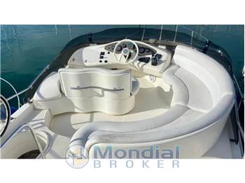 AZIMUT 42 FLY