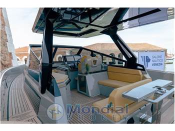 Evo Yachts Evo R4 WA