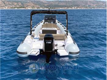 Ranieri International Cayman 23 Sport