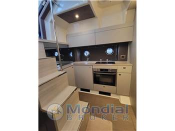 Cranchi M44 HT