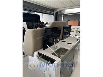 Ranieri International Next 255 LX