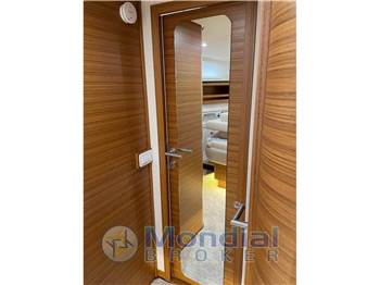 Greenline Yachts 48 FLY