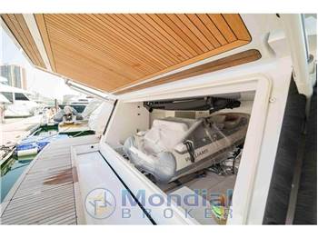Custom Line Navetta 30
