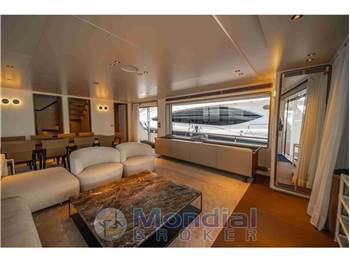 Custom Line Navetta 30