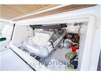 Custom Line Navetta 30
