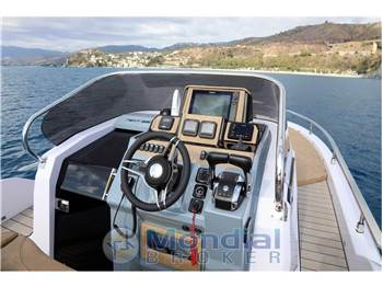 Ranieri International Next 330 LX